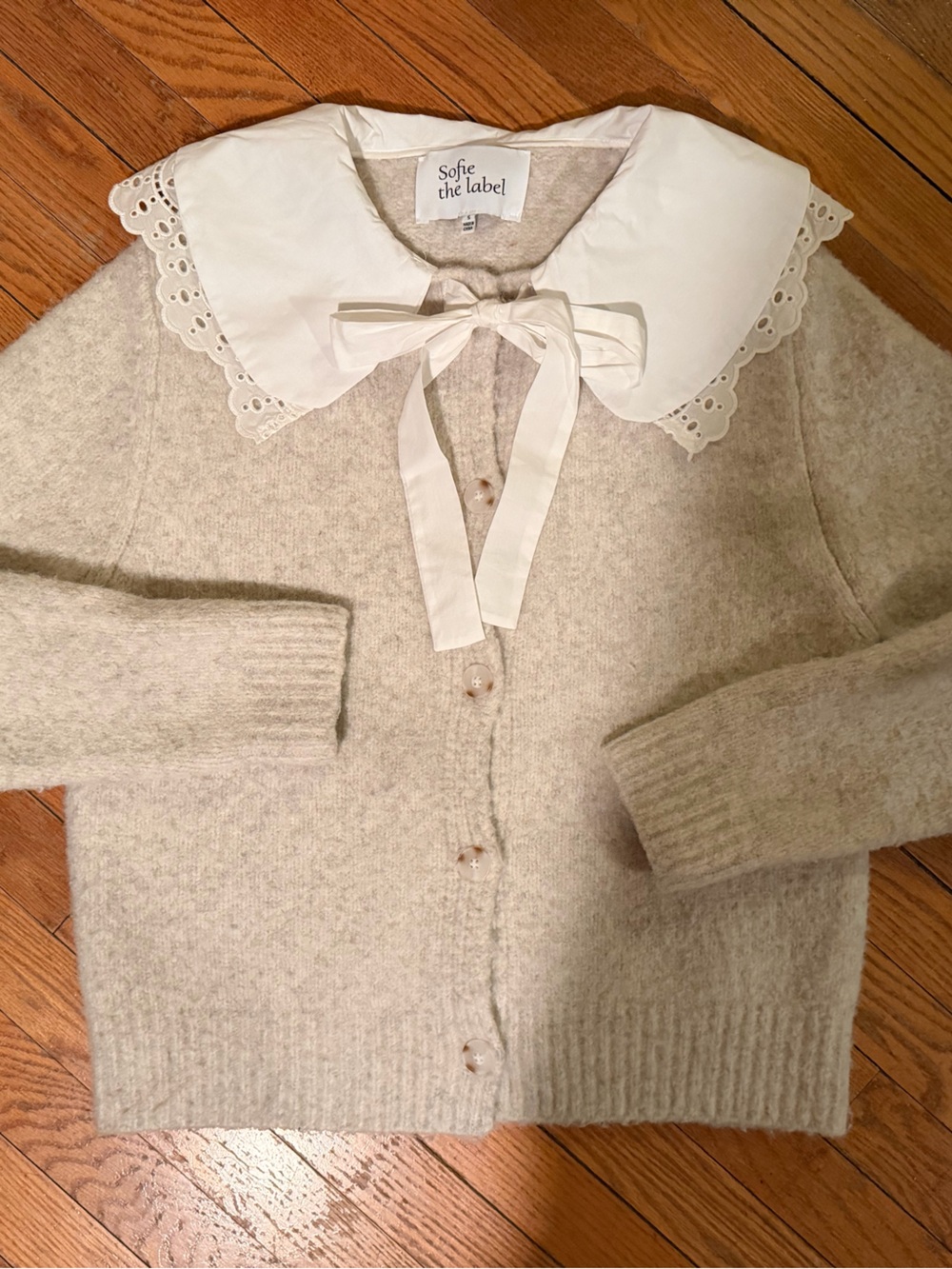 Sofie the label ecru cardigan with White Lace Collar